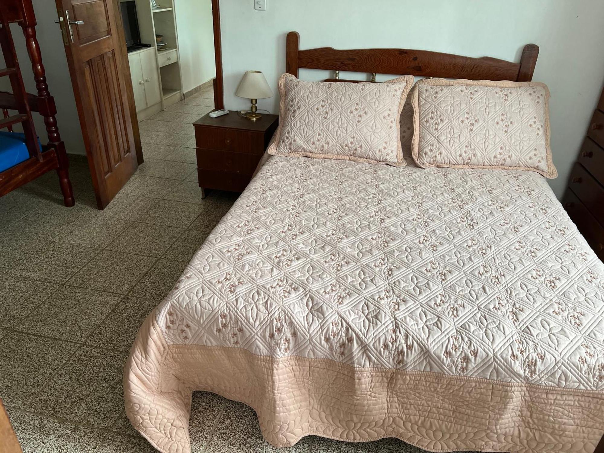 Aptos Familia Com Ar Condicionado Ubatuba Praia Pereque Acu Bagian luar foto