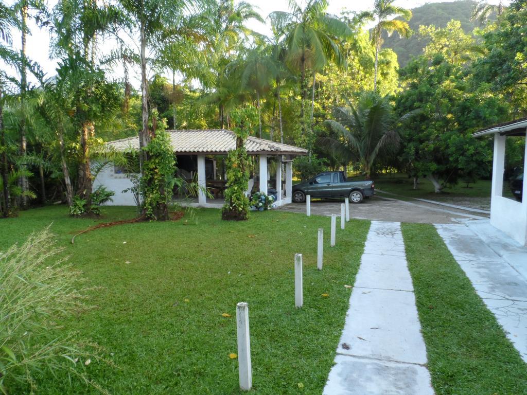 Aptos Familia Com Ar Condicionado Ubatuba Praia Pereque Acu Bagian luar foto
