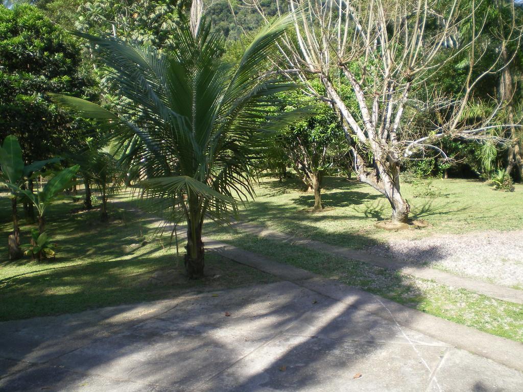 Aptos Familia Com Ar Condicionado Ubatuba Praia Pereque Acu Bagian luar foto