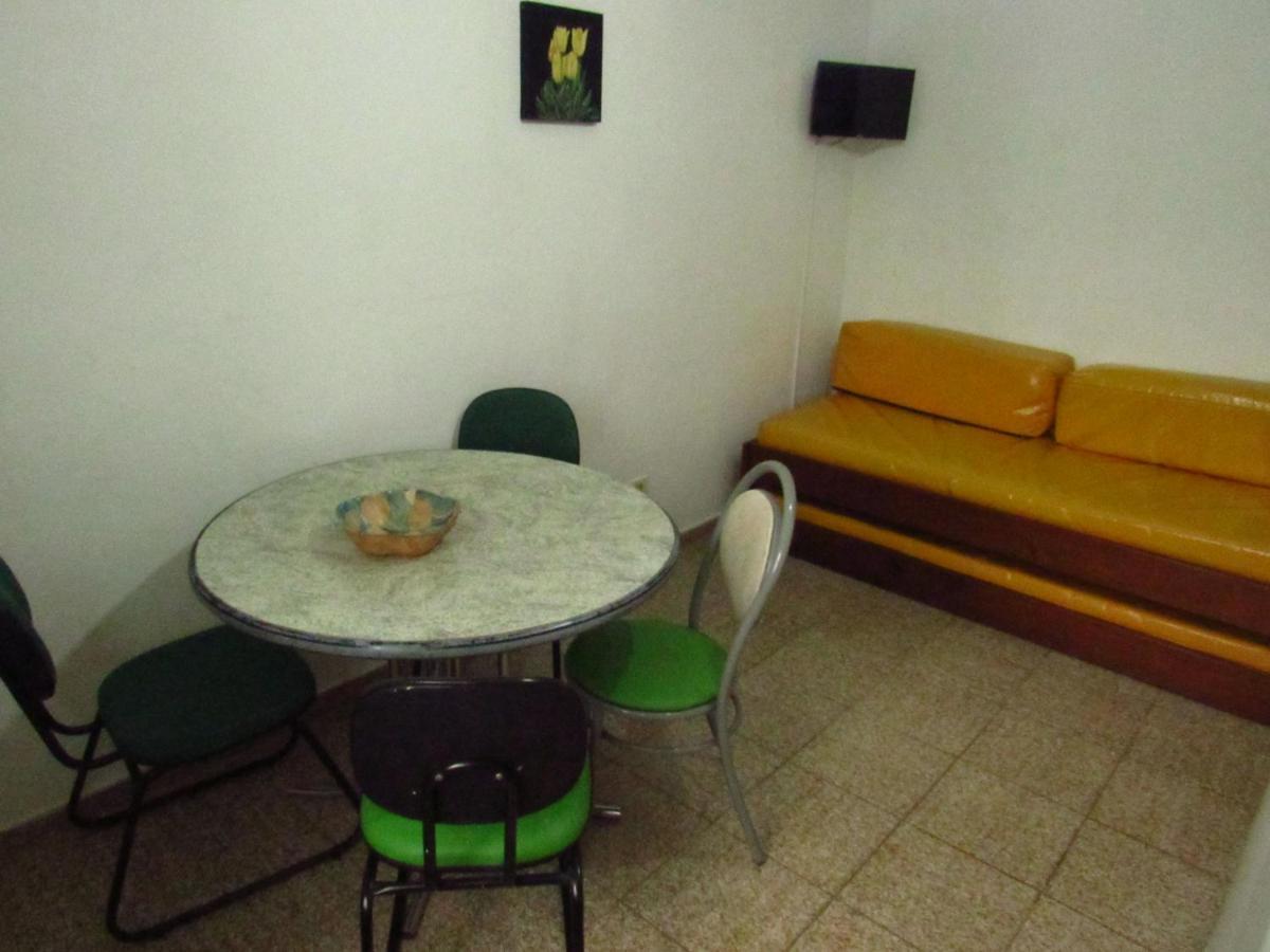 Aptos Familia Com Ar Condicionado Ubatuba Praia Pereque Acu Bagian luar foto